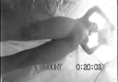 カップルは堕落したセックスのために家からホテルに駆けつけ、カメラにそれを回しました 女性 動画 h